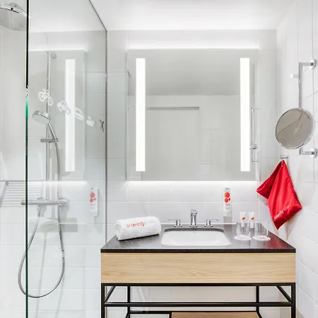 호텔 Intercityhotel 4*